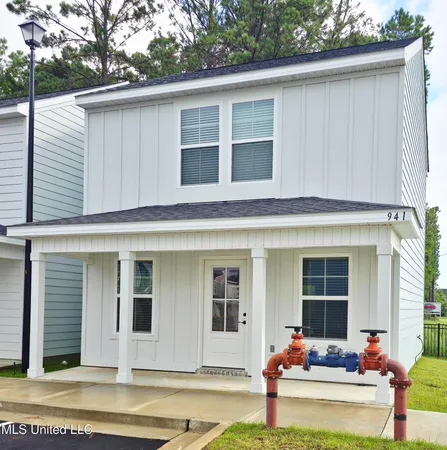 $1,950 | 941 Motsie Road, Biloxi, MS 39532