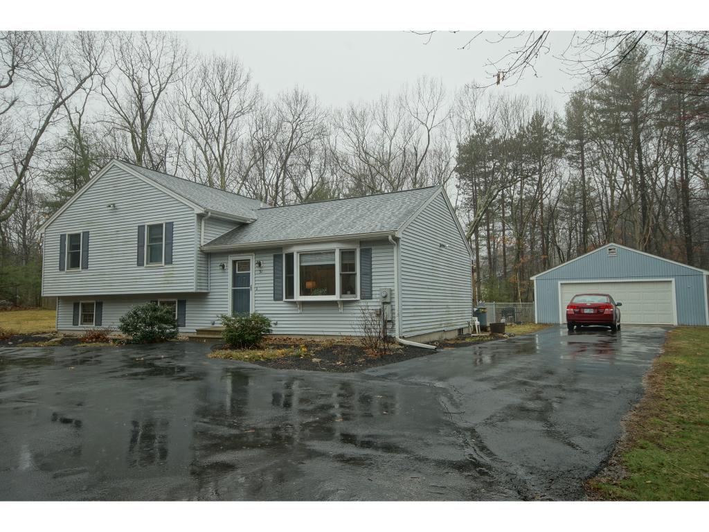 31 Montgomery Farm Road Derry, NH 03038 - Photo 1 of 32