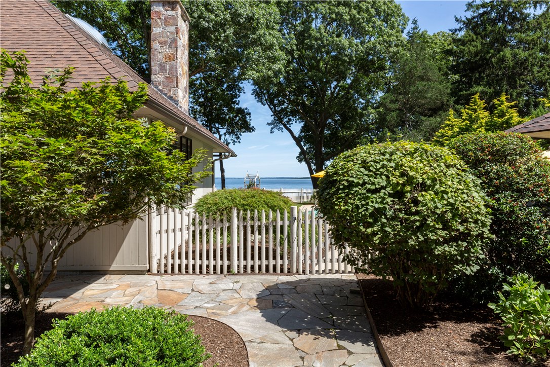 57 Pojac Point Road North Kingstown, RI 02852 - Photo 7 of 38
