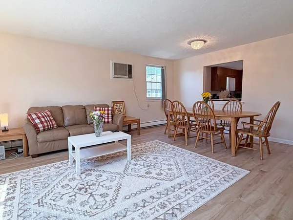 $1,675,000 | 539-541 Commonwealth Avenue, Newton, MA 02459