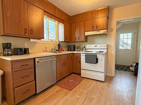 $1,675,000 | 539-541 Commonwealth Avenue, Newton, MA 02459