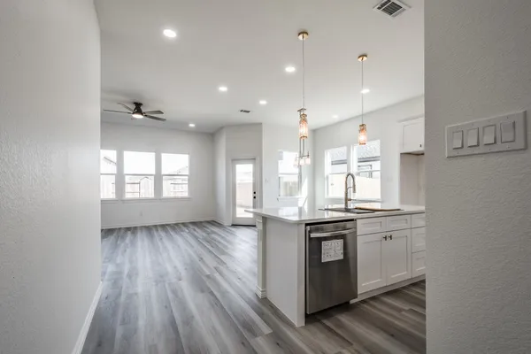 $274,990 | 10391 Woodhill Spa Lane, Cleveland, TX 77327