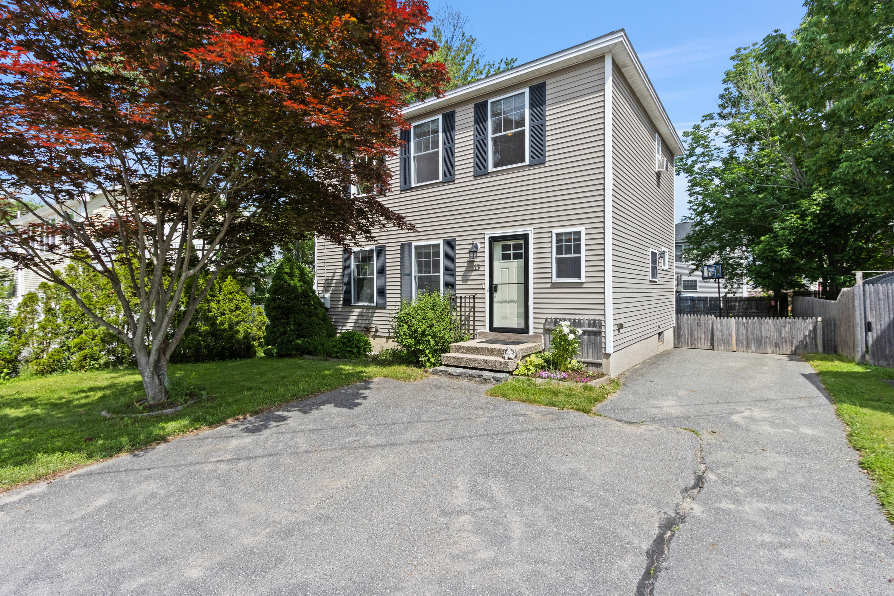 13 Anchor Road South Portland, ME 04106 - Photo 1 of 37 20260610fMW-41003