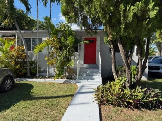 $3,000 | 2740 Southwest 32nd Avenue, Unit 2740, Miami, FL 33133