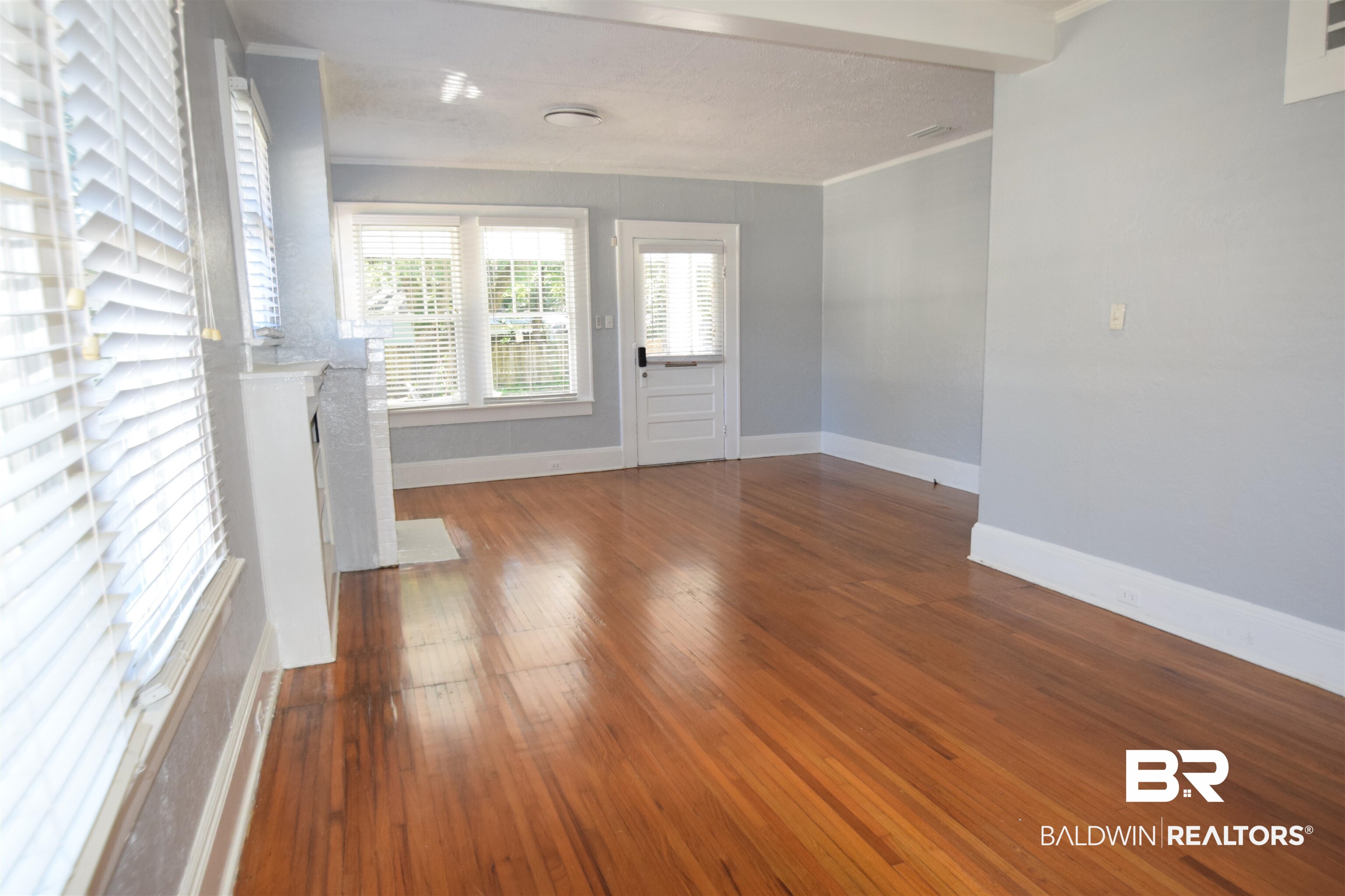 182 Williams Street Mobile, AL 36606 - Photo 4 of 50
