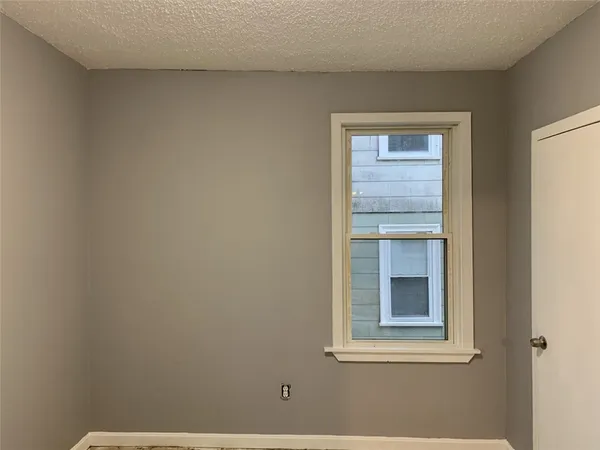 $1,750 | 25 Laundry Street, Unit 2, Woonsocket, RI 02895