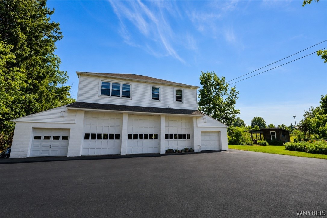 1481 Quaker Road Orchard Park, NY 14127 - Photo 15 of 48 Gallery Image 15
