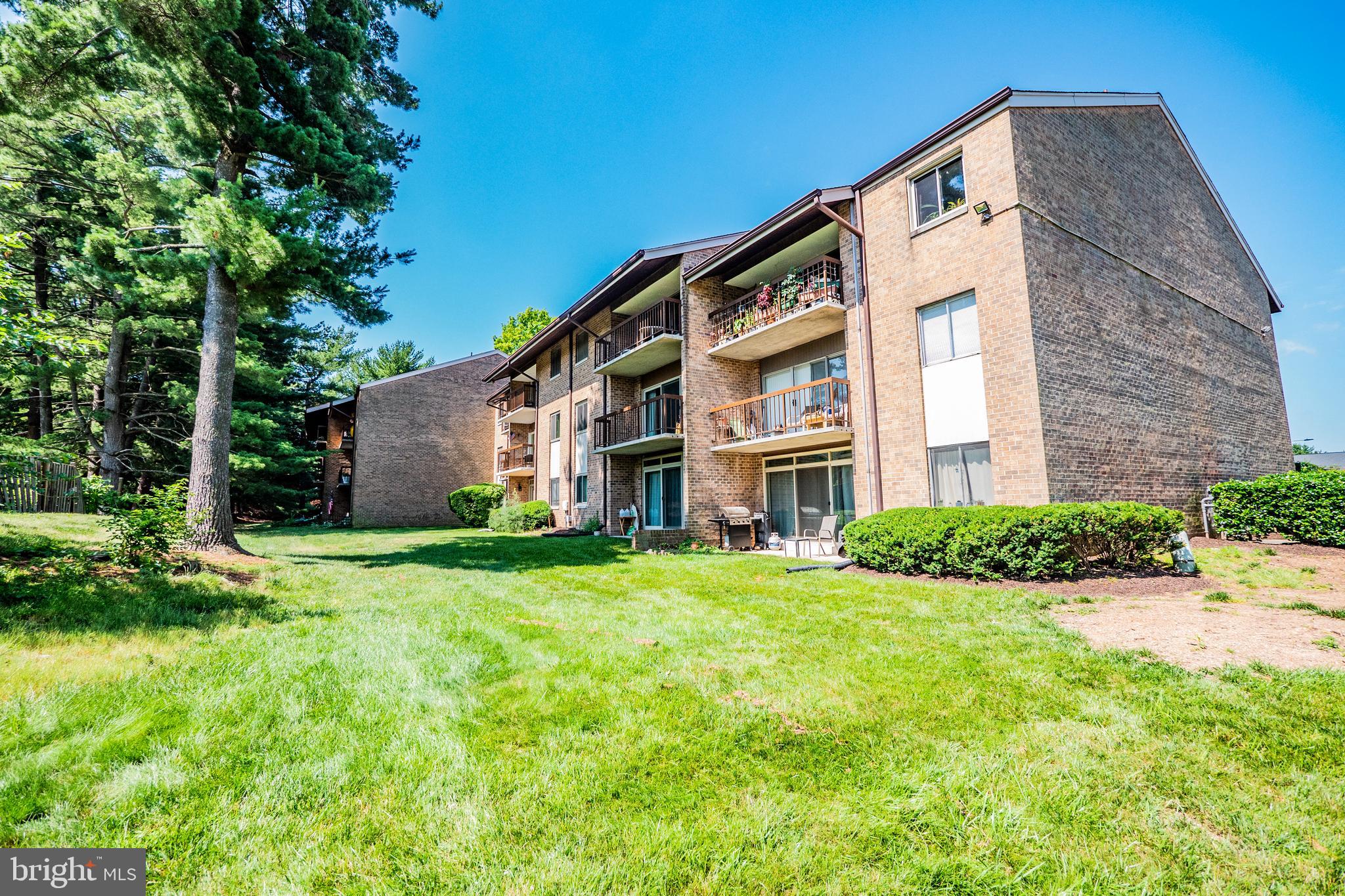 18602 Walkers Choice Road, Unit 4 Gaithersburg, MD 20886 - Photo 34 of 34 Exterior - Rear View