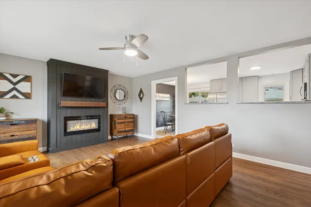 $315,000 | 24874 West Lakeview Drive, Lake Villa, IL 60046