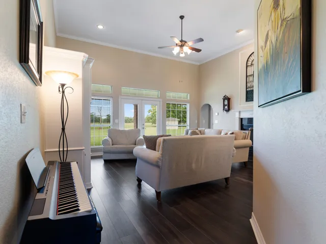 $449,950 | 101 County Road 397, Bay City, TX 77414