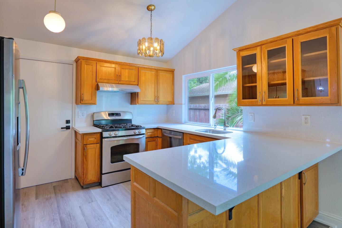136 Dutch Flat Road Vallejo, CA 94589 - Photo 4 of 24