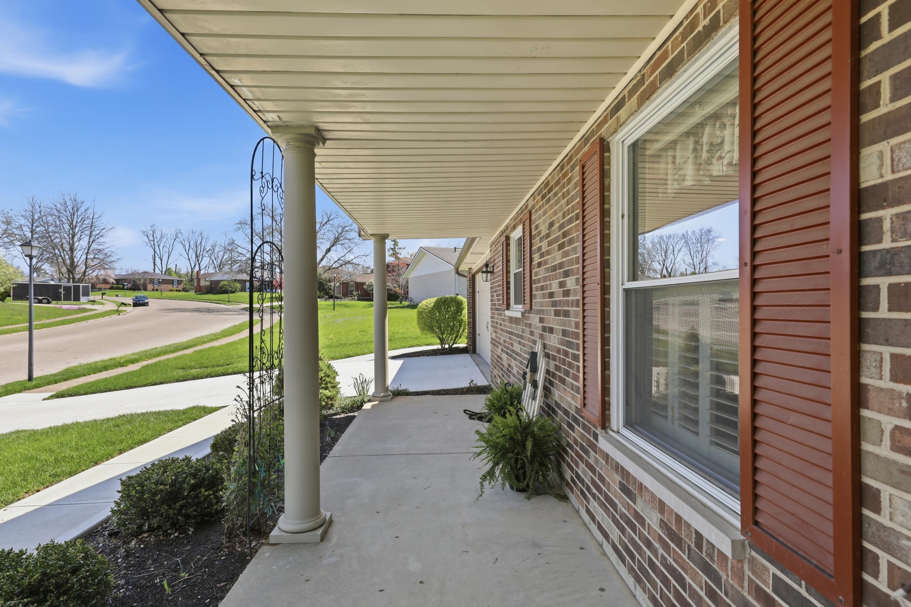 837 Santa Monica Avenue Springfield, OH 45503 - Photo 3 of 62