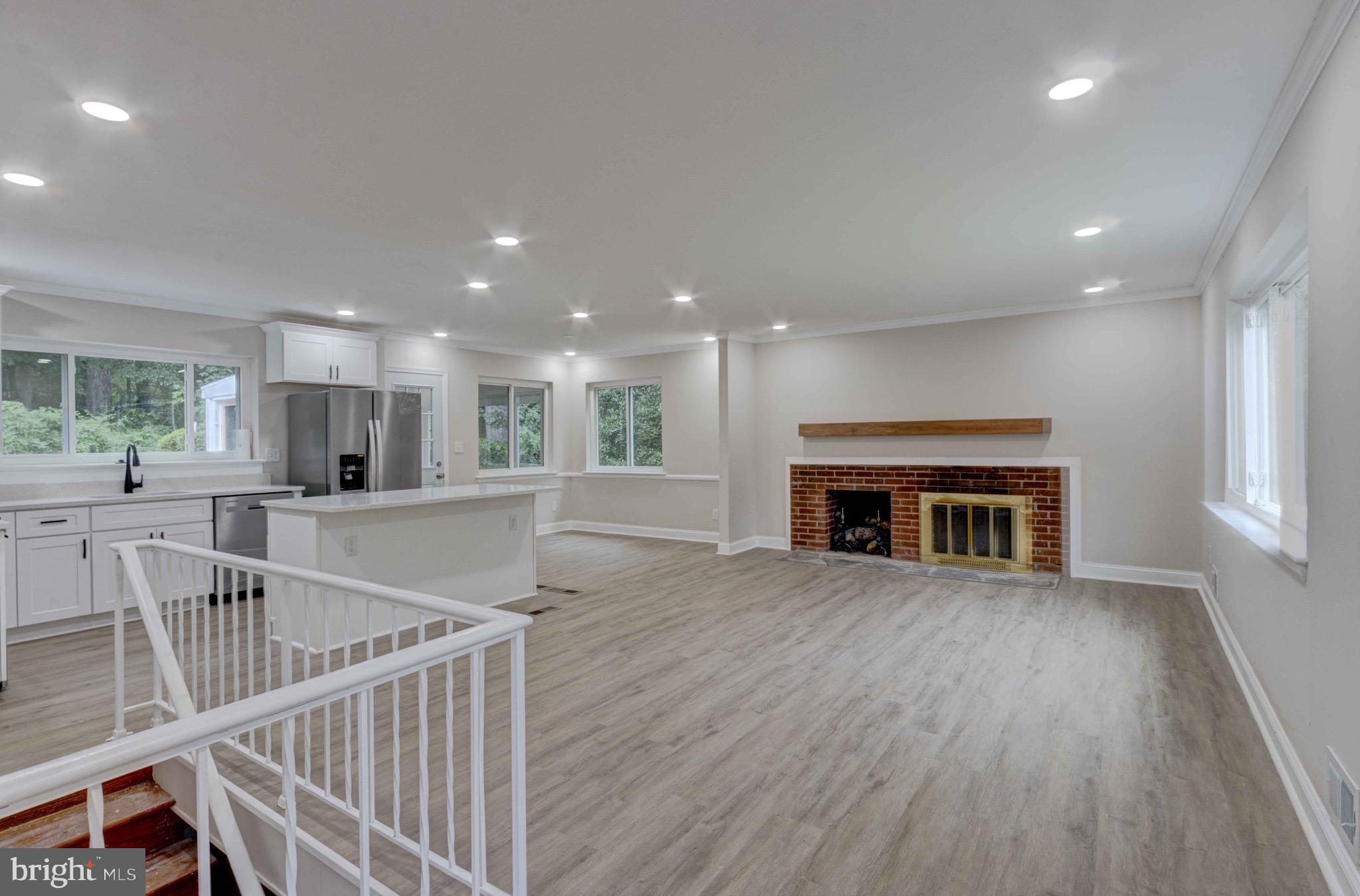 10414 Royal Silver Spring Silver Spring, MD 20903 - Photo 4 of 26