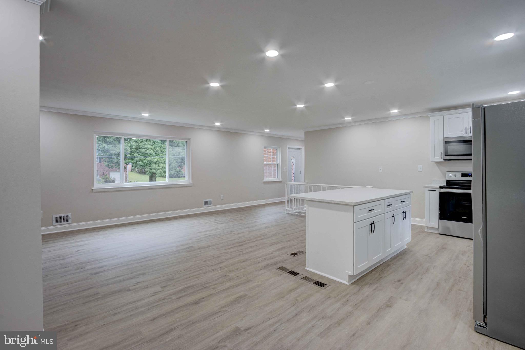 10414 Royal Silver Spring Silver Spring, MD 20903 - Photo 6 of 26