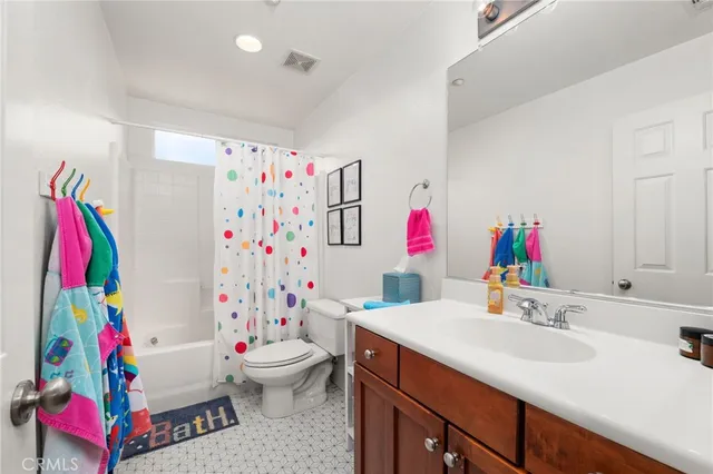 $724,900 | 16422 Empire Lakes Court, Fontana, CA 92336