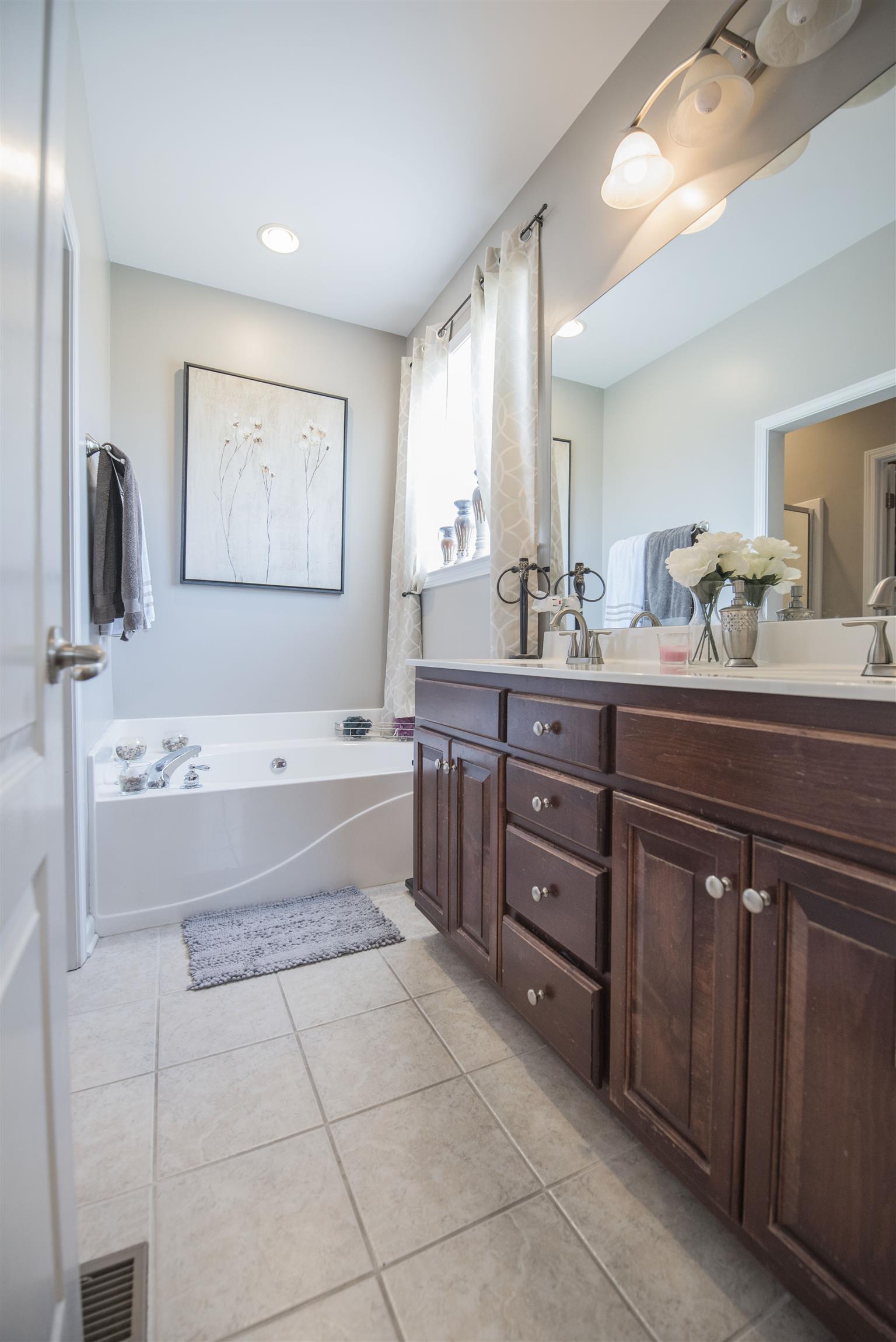 1135 Central Valley Road Murfreesboro, TN 37129 - Photo 22 of 24 Master double vanities