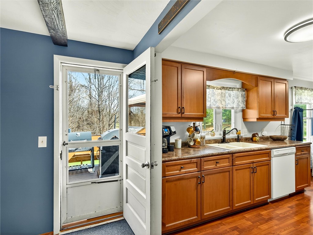 592 North Greece Road Greece, NY 14468 - Photo 13 of 35