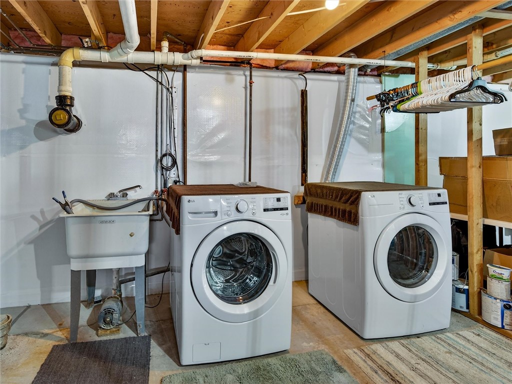 592 North Greece Road Greece, NY 14468 - Photo 28 of 35