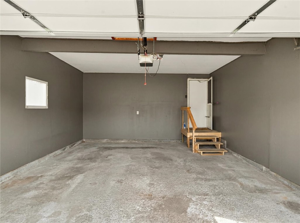 592 North Greece Road Greece, NY 14468 - Photo 29 of 35