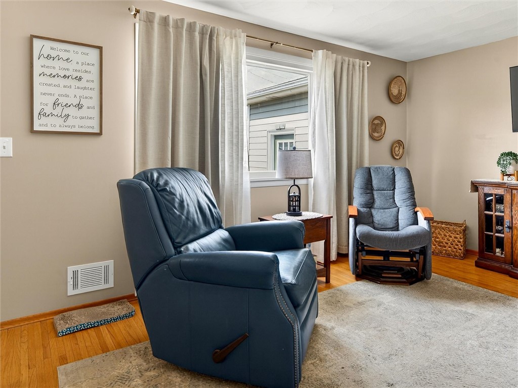 592 North Greece Road Greece, NY 14468 - Photo 6 of 35