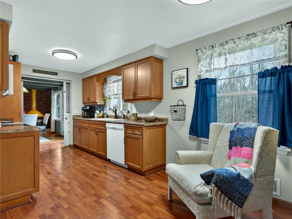 592 North Greece Road Greece, NY 14468 - Photo 8 of 35