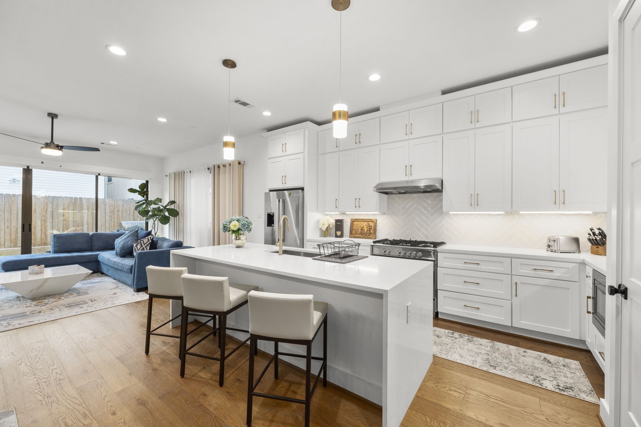 2411 Hazard Street Houston, TX 77019 - Photo 13 of 46