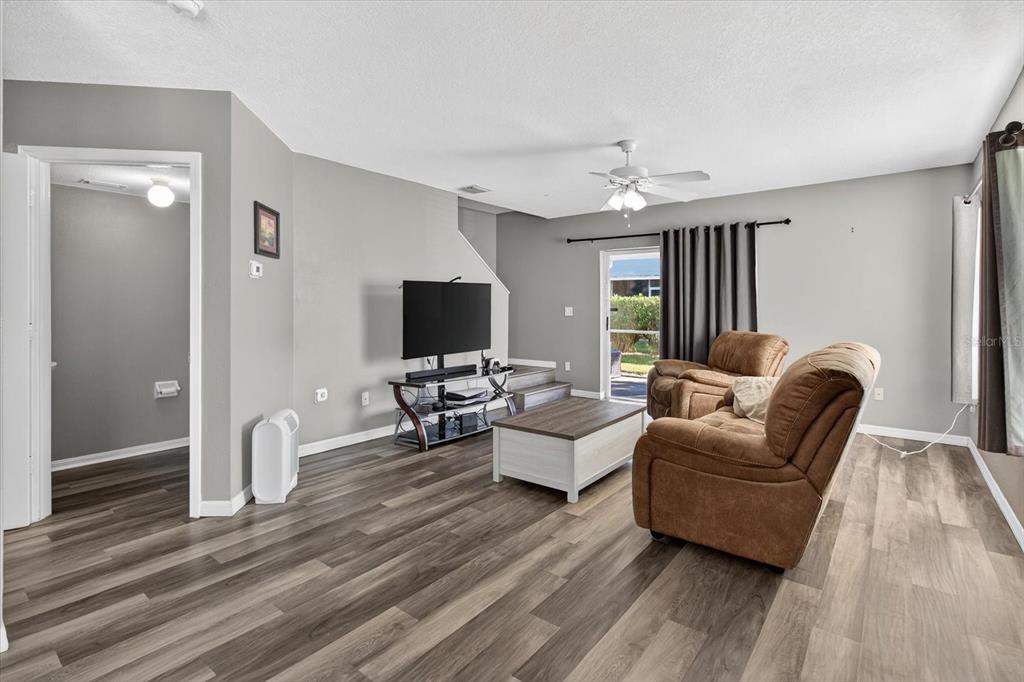 2140 Fluorshire Drive Brandon, FL 33511 - Photo 9 of 32