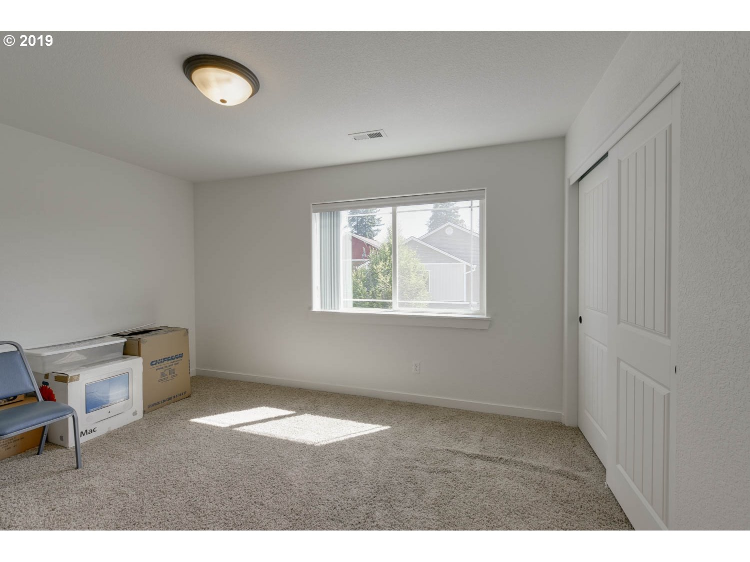 39573 Dubarko Road Sandy, OR 97055 - Photo 15 of 18 a open hall with cabinet