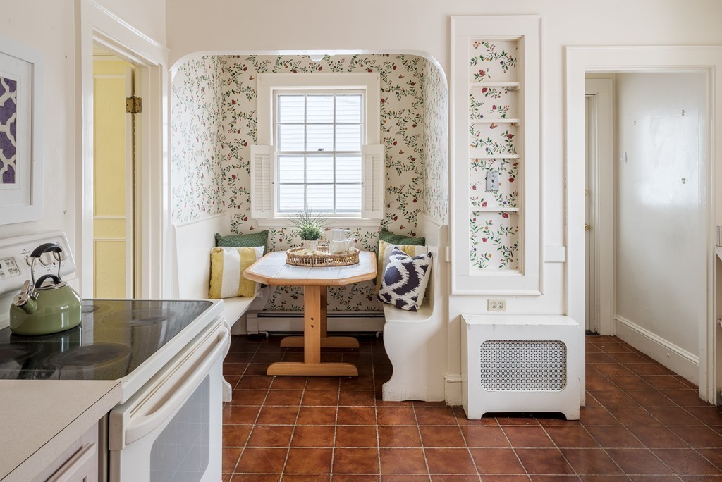 786 Chestnut Street Newton, MA 02468 - Photo 7 of 9