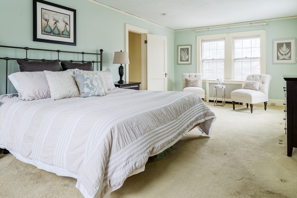 786 Chestnut Street Newton, MA 02468 - Photo 8 of 9