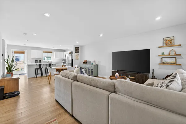 $350,000 | 383 Thresher Street, DeKalb, IL 60115