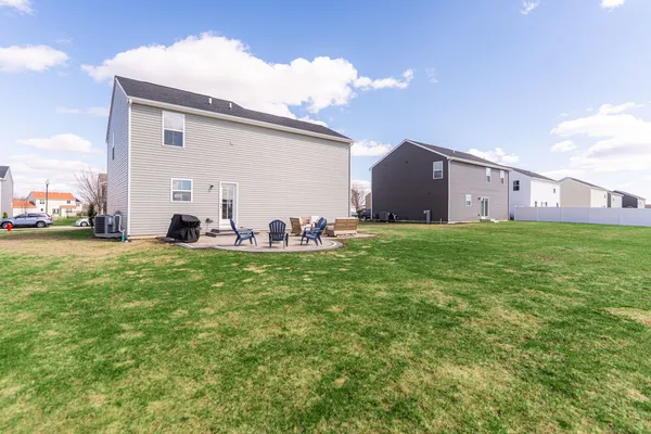 $350,000 | 383 Thresher Street, DeKalb, IL 60115