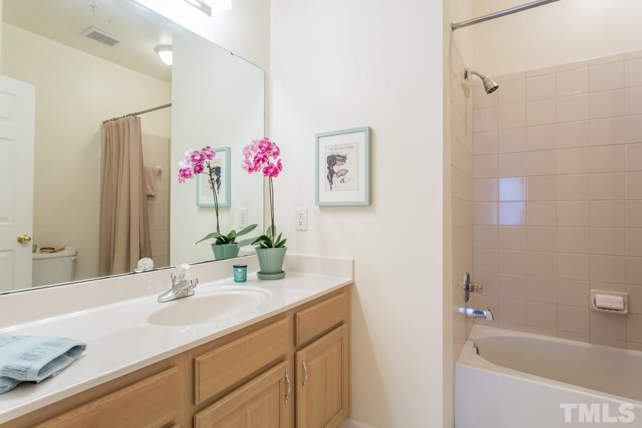 8231 Allyns Landing Way, Unit 204 Raleigh, NC 27615 - Photo 20 of 25 Gallery Image 20