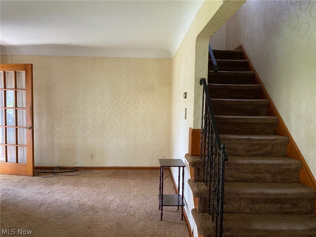 5521 Mayfield Road Lyndhurst, OH 44124 - Photo 3 of 13