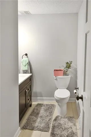 $625,000 | 25002 East Twin Pines Drive, Harrisonville, MO 64701