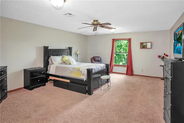 $625,000 | 25002 East Twin Pines Drive, Harrisonville, MO 64701