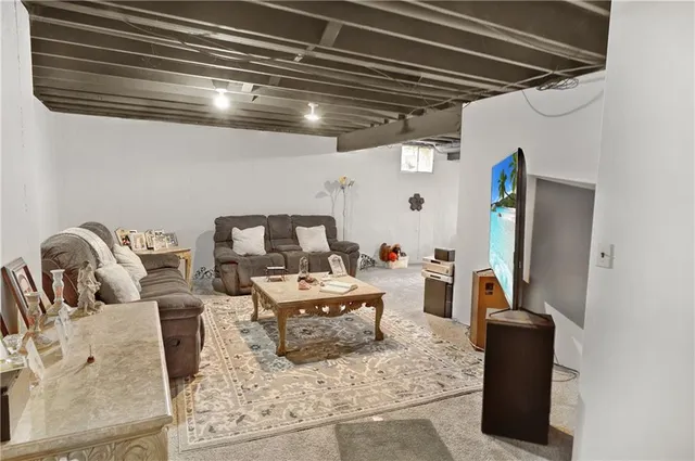 $625,000 | 25002 East Twin Pines Drive, Harrisonville, MO 64701