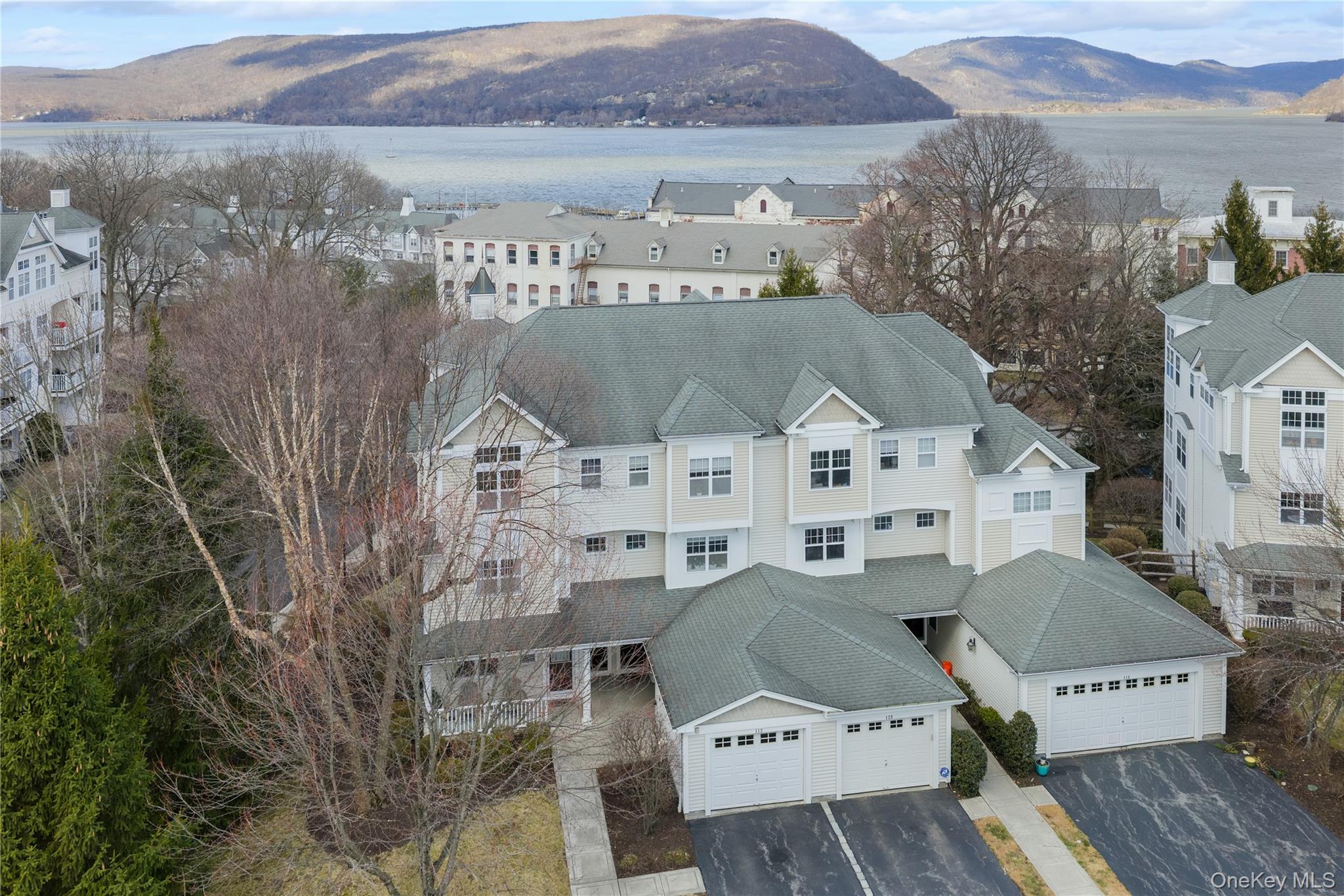 121 Northview Court Peekskill, NY 10566 - Photo 19 of 30 Spectacular view of the Hudson River!