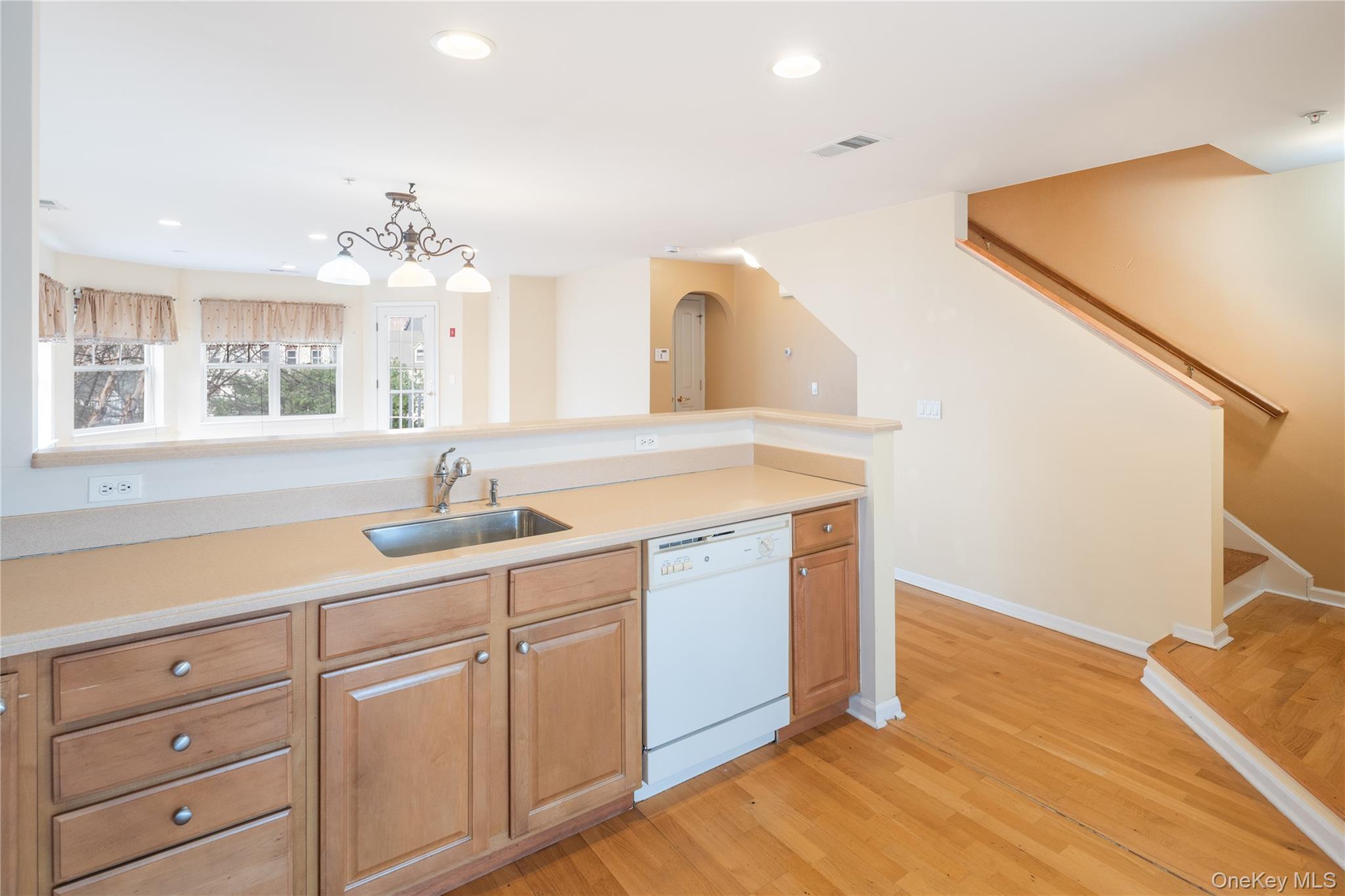 121 Northview Court Peekskill, NY 10566 - Photo 8 of 30 Eat in kitchen offers custom cabinetry and a spacious pantry