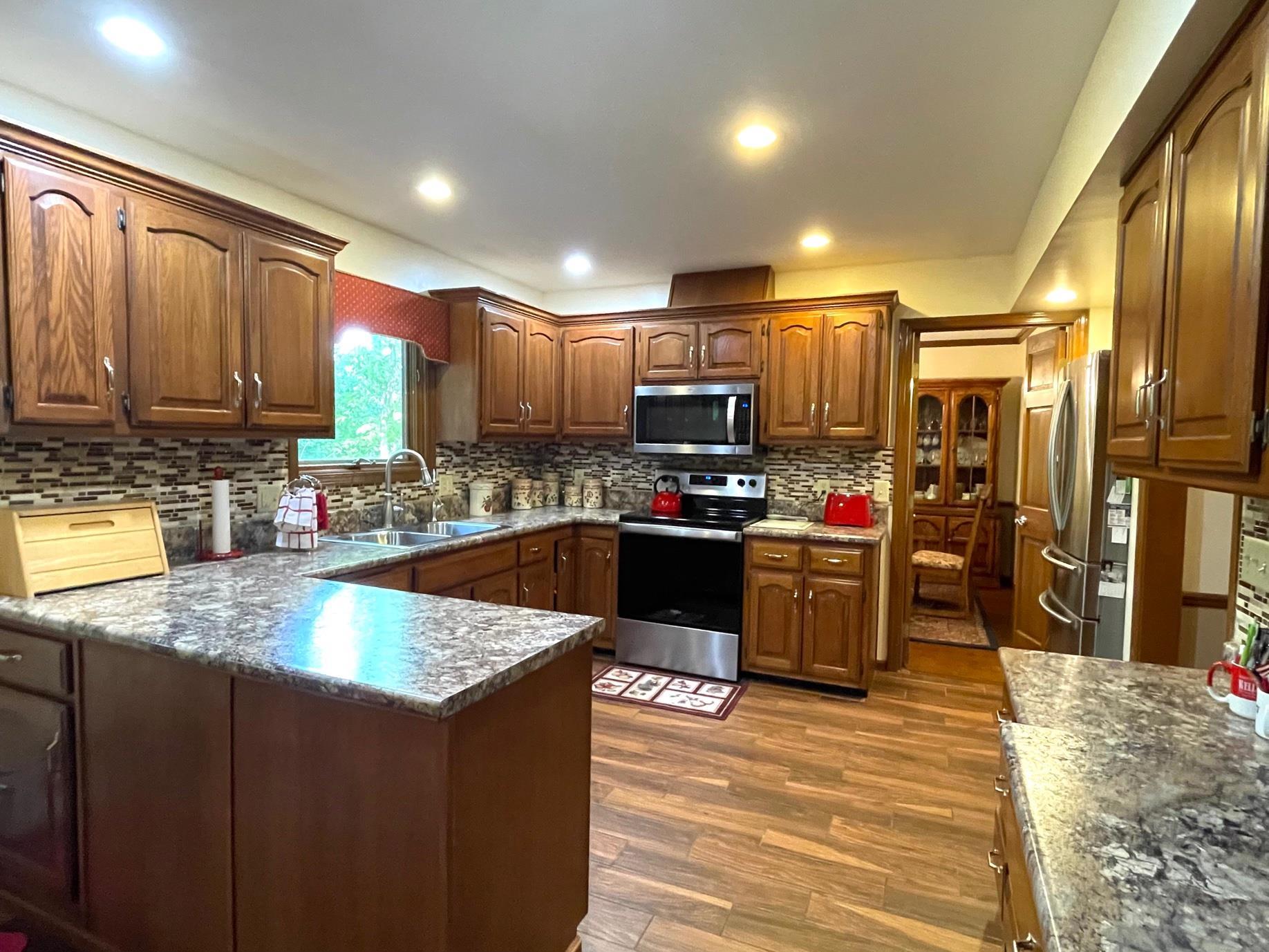 9316 Timber Ridge Court Fort Wayne, IN 46804 - Photo 3 of 25 Gallery Image 3