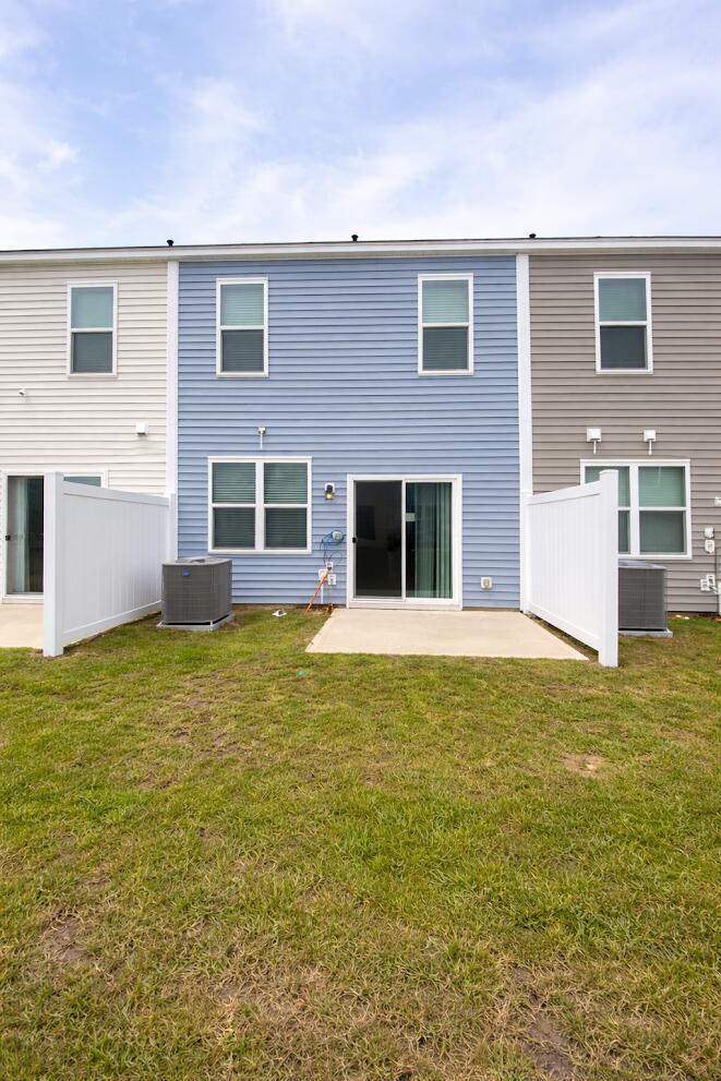 174 Yarrow Way Moncks Corner, SC 29461 - Photo 19 of 23 174 Yarrow 22