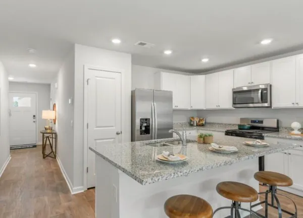 $2,200 | 174 Yarrow Way, Moncks Corner, SC 29461