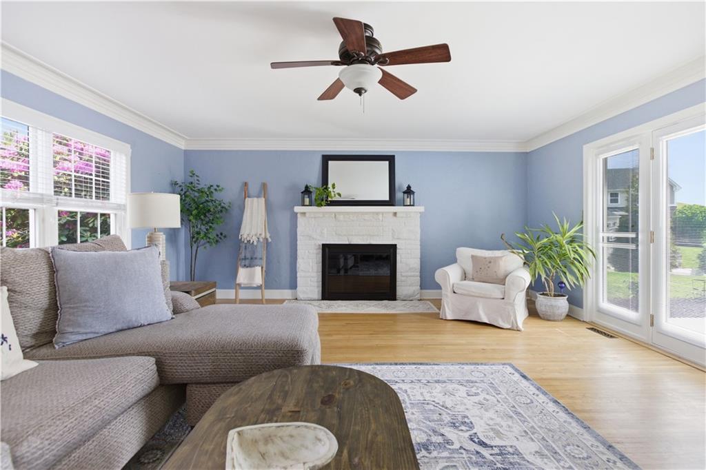 3700 Sandy Hill Road Gibsonia, PA 15044 - Photo 5 of 45 Hardwood floors, lots of natural light