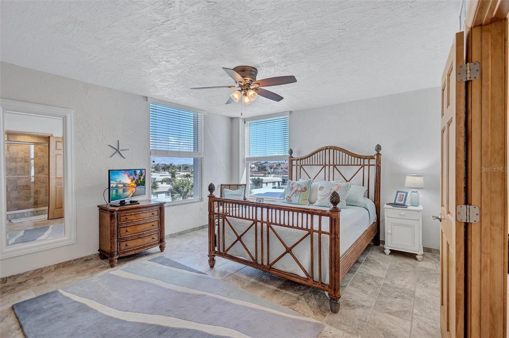 6140 Midnight Pass Road, Unit 101 Sarasota, FL 34242 - Photo 31 of 75