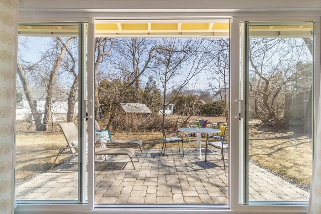6 Ballydrain Road Framingham, MA 01701 - Photo 5 of 30 Gallery Image 5