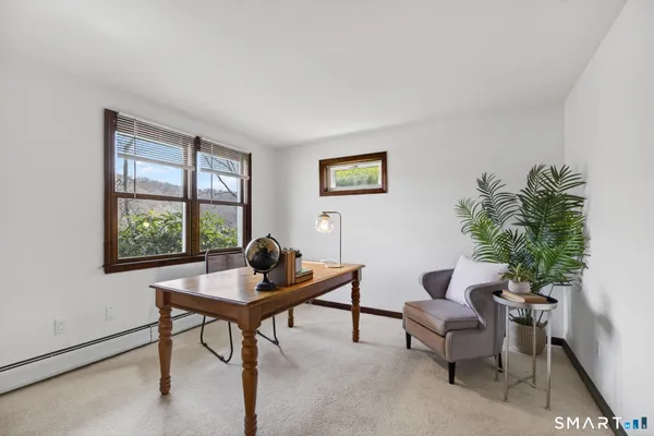 $679,000 | 21 Lillinonah Drive, Brookfield, CT 06804