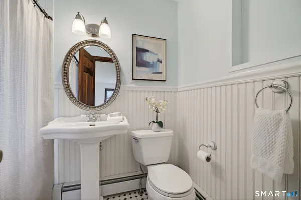$679,000 | 21 Lillinonah Drive, Brookfield, CT 06804
