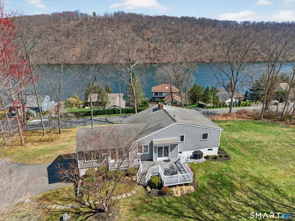 $679,000 | 21 Lillinonah Drive, Brookfield, CT 06804