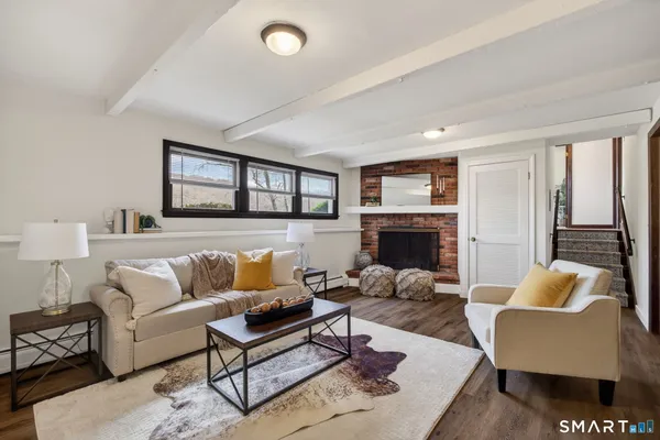 $679,000 | 21 Lillinonah Drive, Brookfield, CT 06804