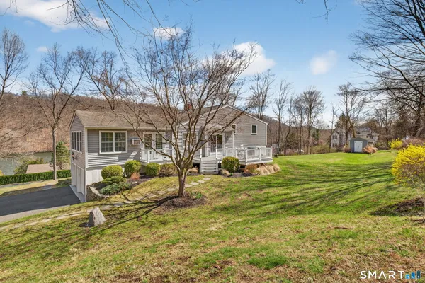 $679,000 | 21 Lillinonah Drive, Brookfield, CT 06804